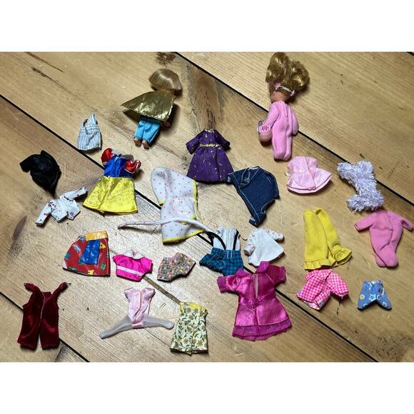 VTG Lot of Mattel Little Tommy & Kelly barbie dolls with clothes - Picture 5 of 7